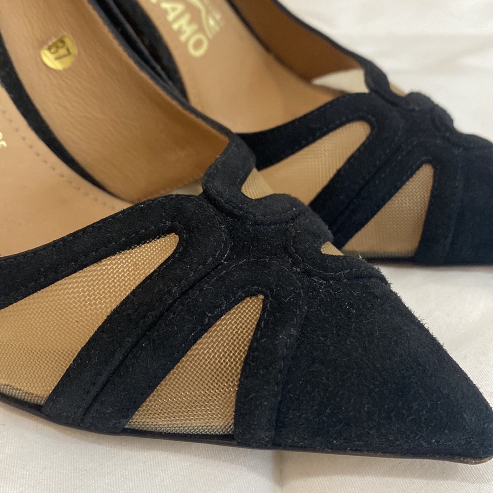 Ferragamo heels - Picture 3 of 11